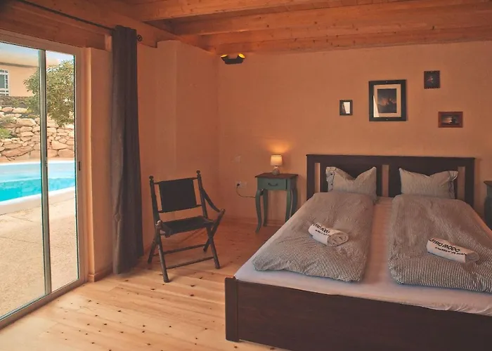 - Fuego - Surf & Yoga * La Pared