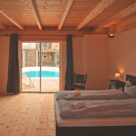 Fuego - Cinco Elementos - Surf & Yoga Stay